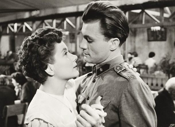 Ruttkai Évával az Egy pikoló világosban, 1955-ben 