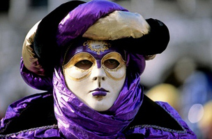 Velence jelképe a maszk és a karnevál