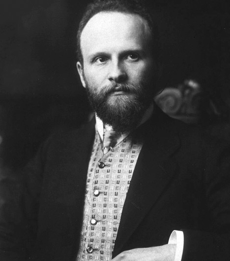  	Bárány Róbert (1876 - 1936)  	Magyar származású orvos, egyetemi tanár. Apja, Bárány Ignác még fia születése előtt vándorolt ki Várpalotáról Bécsbe. Bárány Róbert 1914-ben kapott Nobel-díjat a füllel és az egyensúlyérzékeléssel - a vesztibuláris apparátus fiziológiájával és kórtanával - kapcsolatos munkásságáért.