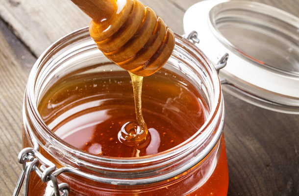 a méz hasznos magas vérnyomás esetén)