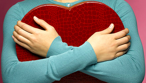 11 tünet, ami a középkorú nőknél szívinfarktusra utalhat