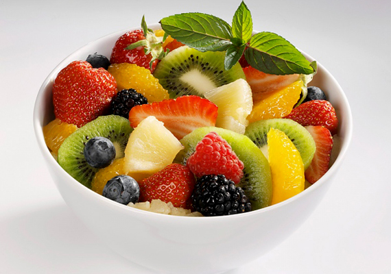 
                        	A gyümölcssaláta remek választás lehet. Válogass vízhajtó gyümölcsöket hozzá, így lesz igazán fogyókúrás nass belőle.