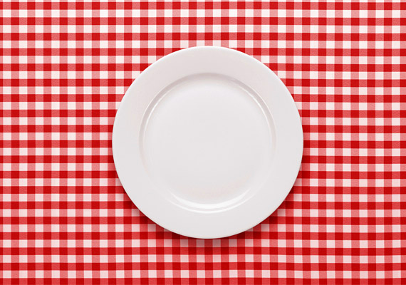 	Ha kis tányérból eszel, ugyanannyi étel többnek hat rajta, mint egy nagyobb méretűn. A vizuális csel segítségével kevesebb ételtől is jóllakhatsz.