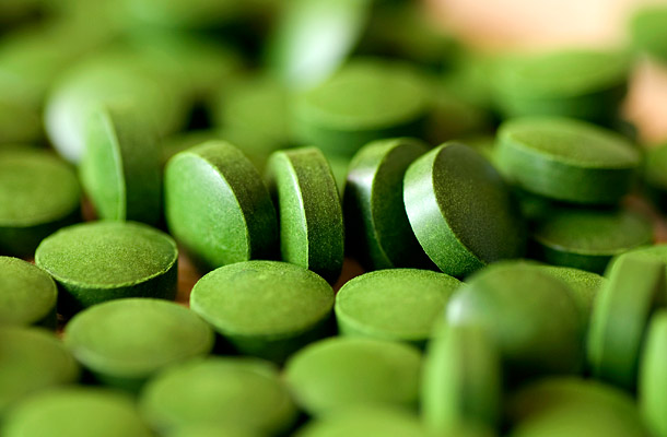Van valakinek tapasztalata a Spirulina Alga mg-os étrend-kiegészítő tablettájával kapcsolatban?