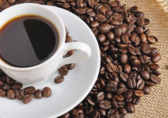 
                        	A koffein egyes teákban és a csokiban is megtalálható. Az anyag nemcsak a vas felszívódását gátolja, de bizonyos idegrendszeri rendellenességekkel is kapcsolatba hozható.