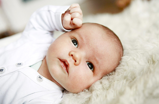 Csípőficam babáknál – hogyan kezeljük?