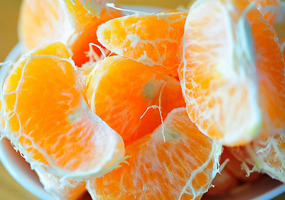 	Egy szem mandarin körülbelül 26 milligramm C-vitamint tartalmaz, 100 grammra kivetítve 31 milligrammot.