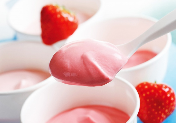 	Az élőflórás joghurtok segítik a bélflóra egyensúlyát megteremteni, nem úgy a gyümölcsjoghurtok, melyek pépesített gyümölcsalapból készülnek, sok-sok cukorral.
