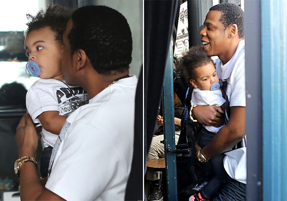 	A rapper Jay-Z és Beyoncé közös kislánya, Blue Ivy láthatóan imádja, ha apukája karjában lehet, és ez nagy valószínűséggel kölcsönös érzés.