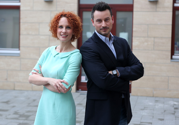 
                        	Az RTL Klub új műsorvezetőket is szerződtetett: Teszári Nóra és Somogyi Zoltán lesznek a csatorna holnap induló, vadonatúj, 8:08 - Minden reggel című műsorának a műsorvezetői.