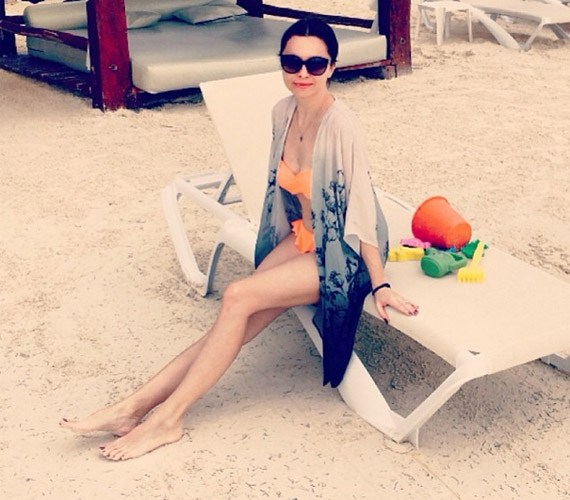 	Zséda 2007 szeptemberében adott életet kisfiának. A 39 éves énekesnő tavasszal mexikói nyaralásáról is megosztott néhány felvételt az Instagram-oldalán, melyek között egy bikinis felvételt is található.
