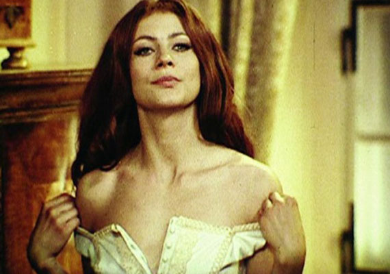 
                        	Fotogén külsejével, kecses alakjával és tehetségével a kor szexszimbóluma volt Bordán Irén, aki az 1970-es években kezdett színpadon játszani. A filmszakma is felfigyelt szépségére, első kisebb szerepét 1974-ben, Sára Sándor Holnap lesz fácán című szatírájában kapta még főiskolásként. Olyan filmekben is szerepelt, mint A szerelem bolondjai, A Csillagszemű vagy a Forró mezők.
