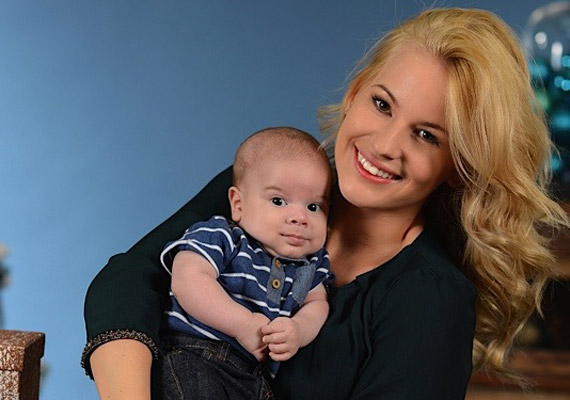 	Az első közös fotók - Mádai Vivien, az M1 műsorvezetője megmutatta két hónapos kisfiát, Zénót.