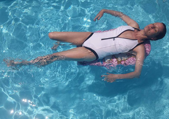 	Június elején egy medencében készült fotót tett ki a közösségi oldalára - akkor fürdőruhát viselt.