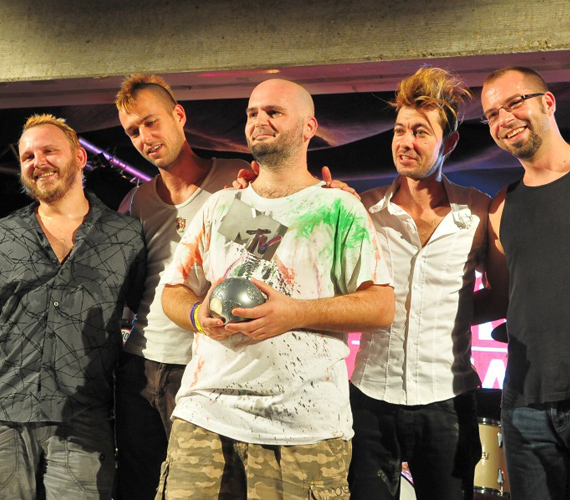 
                        	A győztes a 30Y, aki képviselheti hazánkat az MTV novemberi díjátadóján.