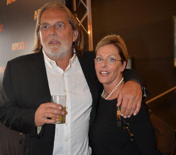 	Pataki Ágnes, az első magyar szupermodell több mint 20 éve él boldog házasságban Kovács Gábor producerrel, akivel együtt hozták létre az Üvegtigris-filmeket.