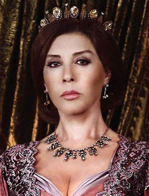 Ayşe Hafsa szultána (Nebahat Çehre) a Szulajmán című sorozatban