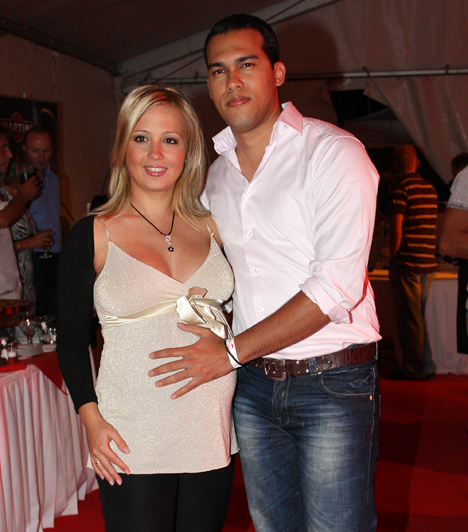 	Gombos Edina és Alberto Costafreda	A TV2 műsorvezetőnője 2004 februárjában ismerkedett meg a kubai Alfredóval, aki egy évvel később Budapesten vezette az oltár elé. Kislányuk, Costafreda Miranda 2008. október 22-én született meg.