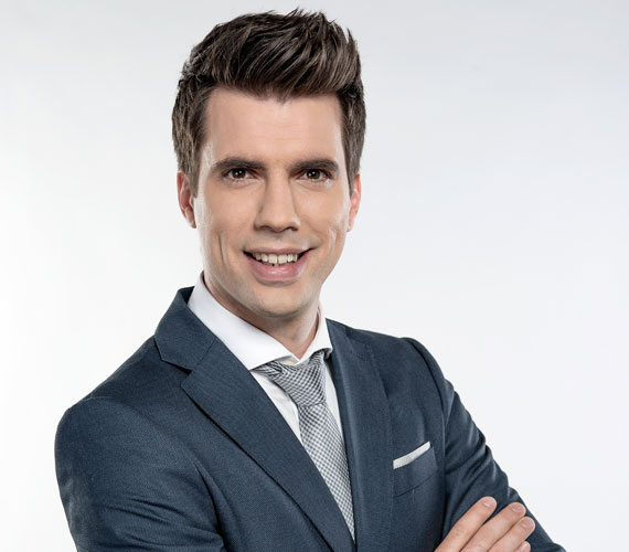
                        	D. Tóth András több mint tíz éve dolgozik az RTL Klub különböző műsoraiban. A csatorna híradóját 2013 januárja óta vezette hétvégente Szabados Ágnessel. 2016. március 24-től ő lesz a Fókusz új műsorvezetője.