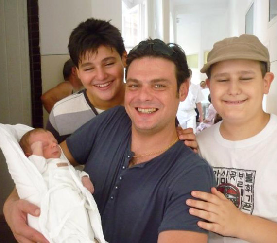 	2011. június 21-én született meg a kis Gáspár András, akinek jövetelét édesapján kívül két testvére is nagyon várta.