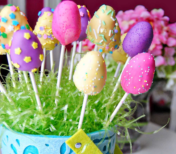 	A tojásokat nemcsak édesség, hanem dekoráció formájában is elkészíthetitek. Ezek kellenek hozzá.