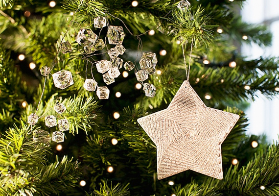 
                        	A karácsonyi vásárokban számtalan kézműves terméket lehet kapni - válogass kedvedre a horgolt, kötött és szőtt csillagok között.