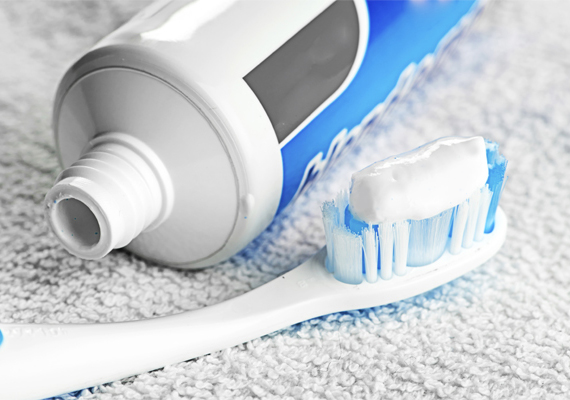 
                        	A maradék fogkrém is nagyon hasznos, különösen, ha elvesztették régi fényüket, illetve vízkövesek a csaptelepek. Kattints ide, ha szeretnéd tudni, hogyan használd!