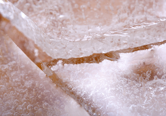 
                        	Sose hagyd, hogy jegesedjen a hűtő: a 3 milliméternél vastagabb jégréteg akár 75%-kal is megnövelheti a fogyasztást.