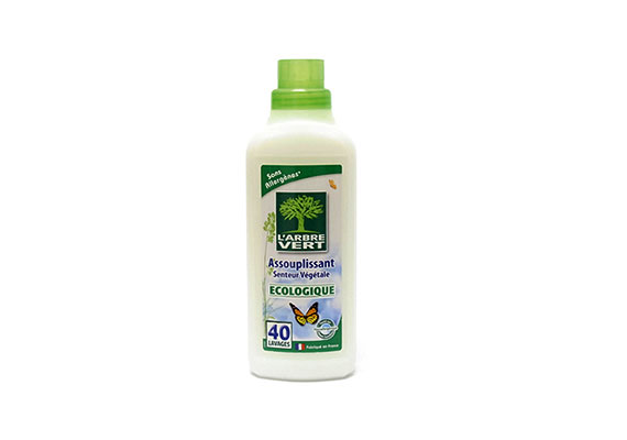 
                        	A L'arbre Vert ökológiai öblítő növényi szappankivonattal készült, és szintén nem tesztelték állatokon.