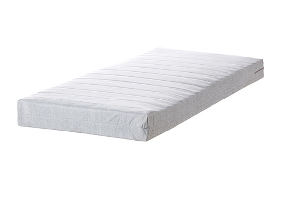	A Jömna fantázianévvel ellátott rugós matracért 10 990 forintot kérnek az IKEA áruházaiban.