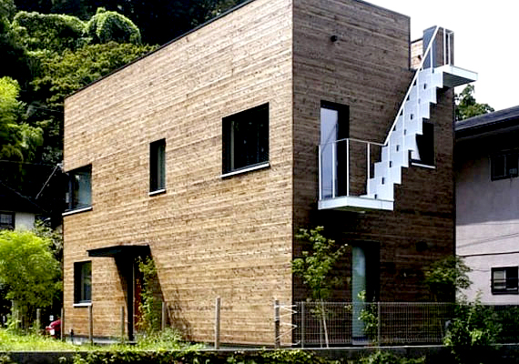 
                        	Az első japán passzívházat a Key Architects tervezte, Kamagura városában található.