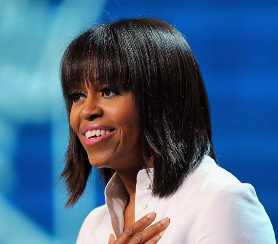 	Michelle Obama új haja nagy tetszést aratott, nem véletlenül, a frufru éveket fiatalít a first ladyn.