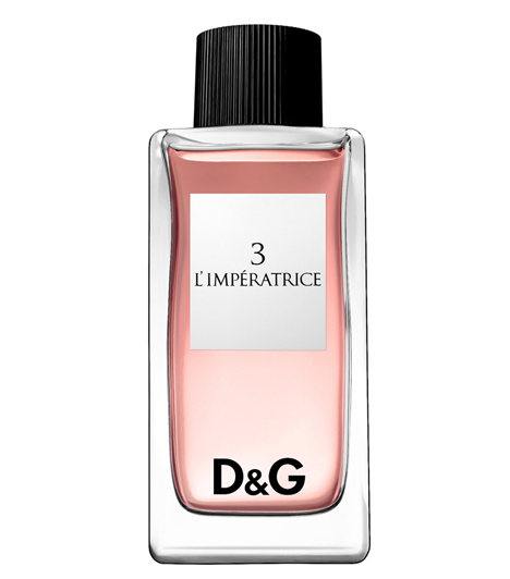 D&G - L'empératriceHa odavagy a tarot-kártyákért, melyek már évszázadok óta kísérik az embert, akkor be kell szerezned legalább egyet a Dolce&Gabbana új illatai közül. A parfümök a Nagy Arkánum egy-egy kártyalapját jelölik.A hármas az Uralkodónő, mely a divatház olvasatában az érzékiséget testesíti meg gyümölcsös-virágos illatával.
