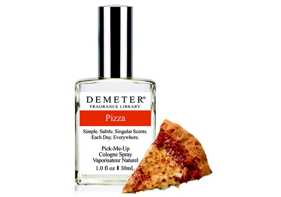	Mindenki szereti a frissen sült pizza illatát, csak nem saját magán vagy egy másik emberen. Ennek ellenére létezik pizzaillatú parfüm a Demeter jóvoltából.