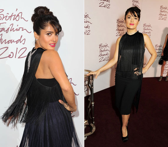 	A British Fashion Awardson viselt ruhája a klasszikus fekete estélyi sajátos változata.