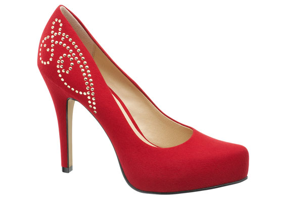
                        	Extra nőies, figyelemfelkeltő piros topán, ami mellé szinte nem is kell más kiegészítő, és jó, ha az öltözék is inkább egyszerű. A vörös és arany szépség 6990 forintért lehet a tiéd.