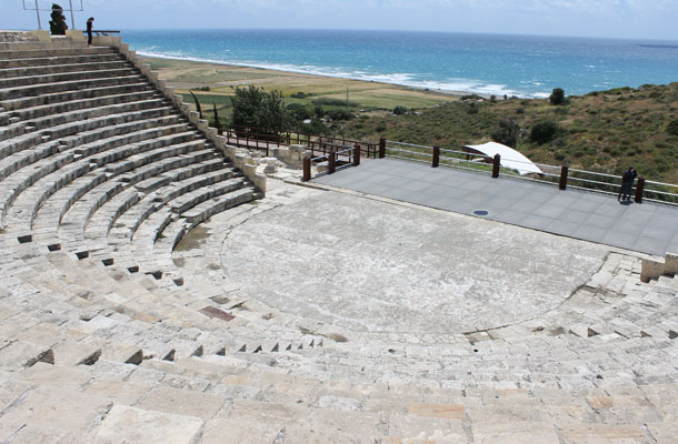 Az ókori Kourioni színház ma is előadások és koncertek helyszíne
