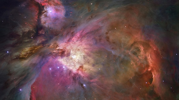 	A képen az Orion-köd látható, melyet két fényes csillagközi gázfelhő alkot az Orion csillagképben. Mivel ezek egymáshoz rendkívül közel helyezkednek el, szinte egybefolynak, gyönyörű márványos mintára emlékeztetve.