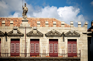 Portugál épület a városban