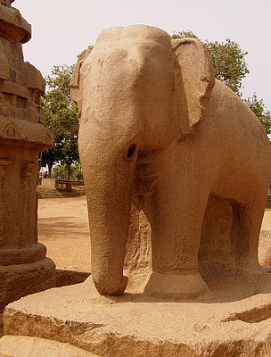 A híres elefántszobor