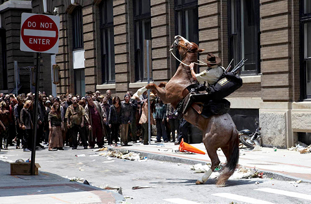 A kultikussá vált lovas jelenet a The Walking Deadből