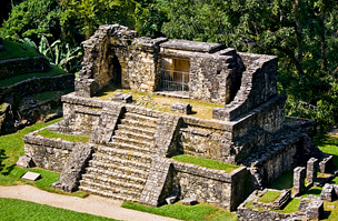 Vallási épület Palenque-ben
