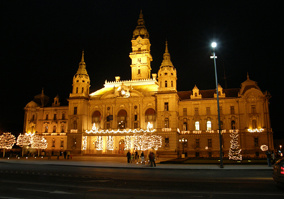 	A győri városháza és a környező terület mindig ámulatba ejtő karácsonykor.