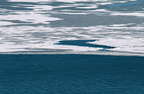 A Balaton még korántsem alkalmas a jégen tartózkodásra