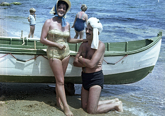 	Bolondozás a parton, 1964-ben.