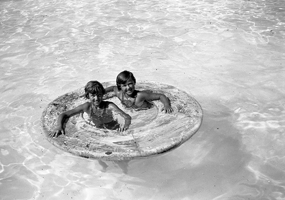 	Úszóalkalmatosság 1930-ból.