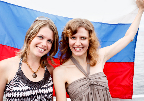 	A harmadik helyen végzett oroszokat sokan minősítették a durva, nyers, nehezen kezelhető és részeg jelzőkkel.