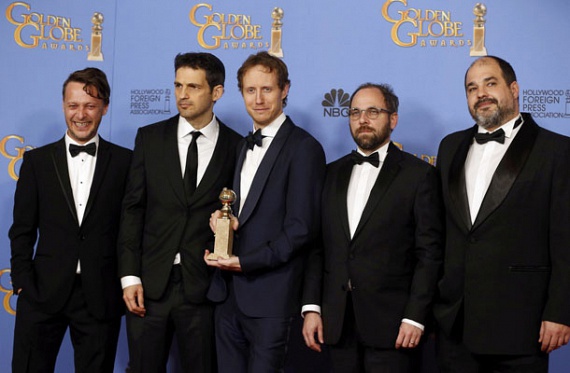 	A cannes-i filmfesztivál után a Golden Globe-díjátadó gálán is tarolt a Saul fia, ami elnyerte a legjobb külföldi filmnek járó aranyszobrocskát.